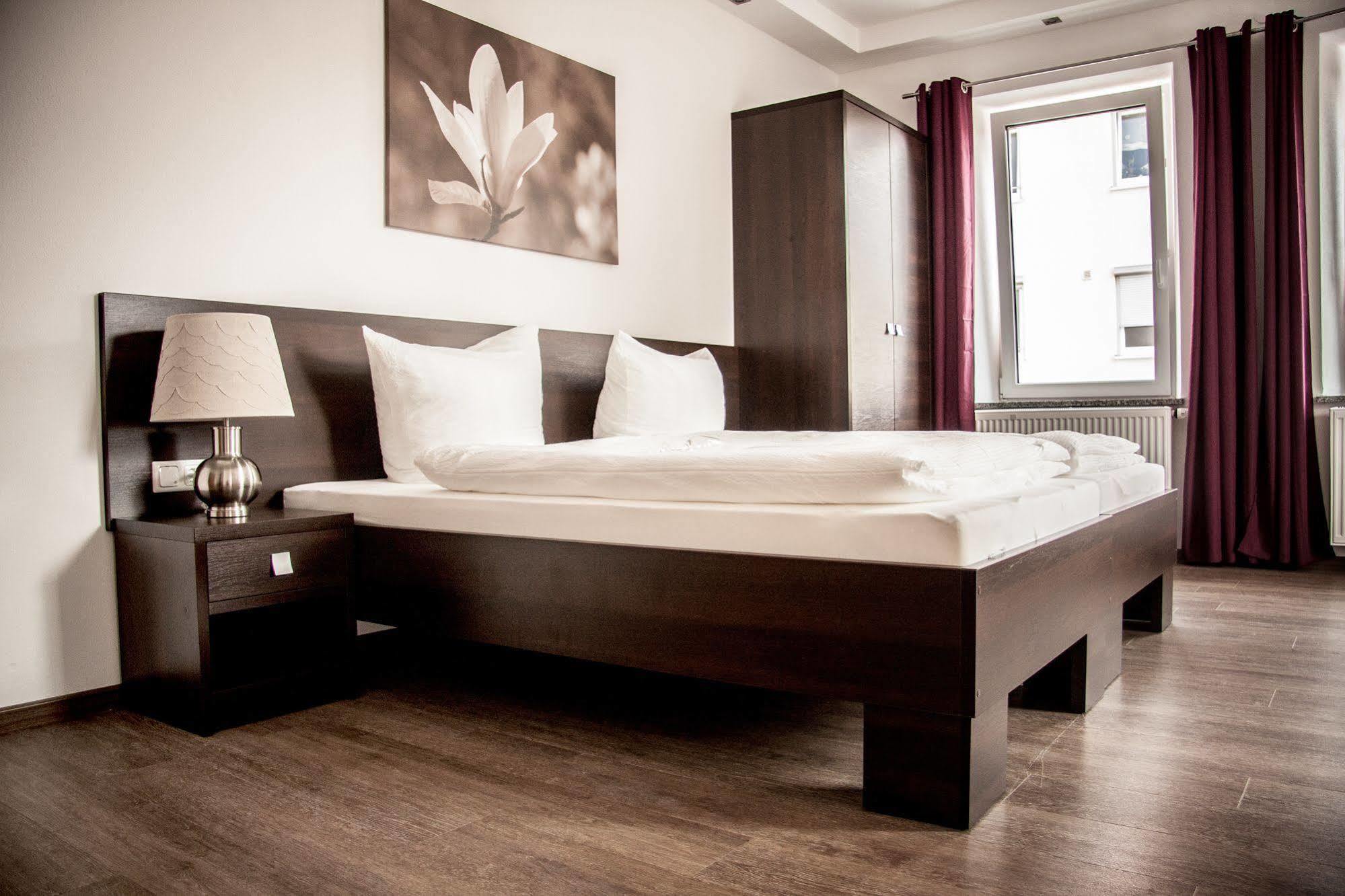 Aparthotel - Stadtvilla Premium Σβάινφουρτ Εξωτερικό φωτογραφία